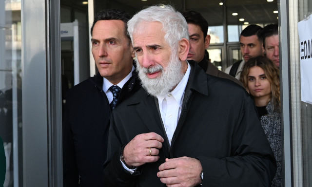 Συνεχίστηκαν οι εντάσεις στη δίκη του Πέτρου Φιλιππίδη που κατηγορείται για δύο απόπειρες βιασμού