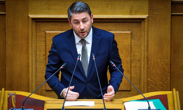 Σφοδρή επίθεση Ανδρουλάκη σε Μητσοτάκη: «Τροχονόμος της ασυδοσίας η κυβέρνηση»