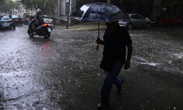 Καιρός: Που θα πέσει «πολύ νερό» τις επόμενες ώρες - Οι 5 περιοχές που είναι στο «κόκκινο»