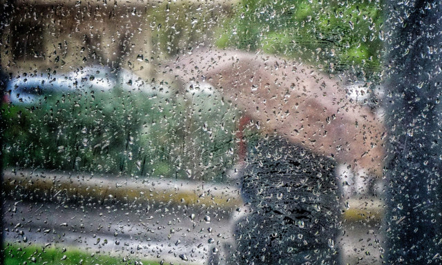 Καιρός - Μαρουσάκης: 60 τόνοι νερού ανά στρέμμα στου Παπάγου, 40-50 σε Παιανία - Κορωπί