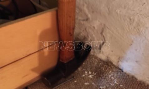 Αμπελόκηποι: Φωτογραφίες - ντοκουμέντα από το σπίτι όπου o 39χρονος δολοφόνησε τη σύζυγό του