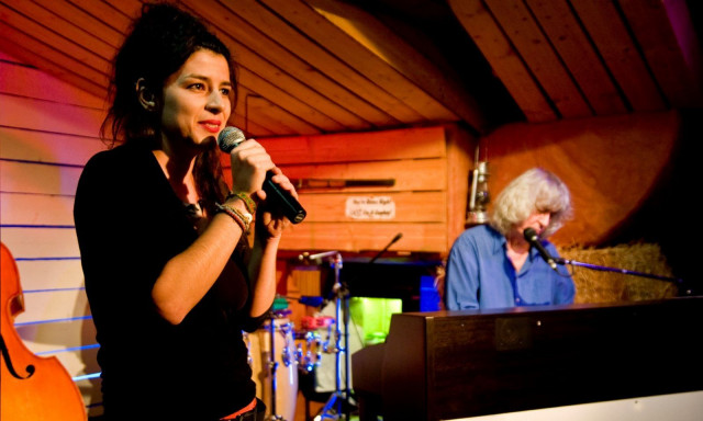 Μαρία Κηλαηδόνη: «Θυμάμαι τον πατέρα μου χαρούμενο και λαμπερό στο γεμάτο Πατάρι»