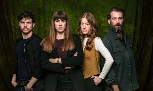 Όλο το Twitter παραμιλάει με τους «Μαύρους Πίνακες» και την ανατροπή που έρχεται