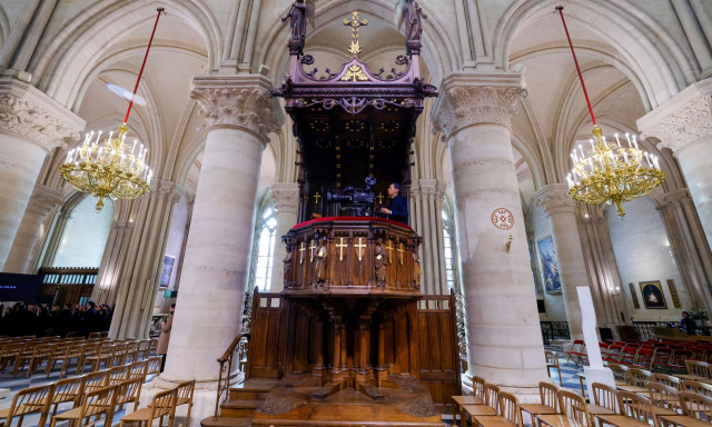 Τα θυρανοίξια της Παναγίας των Παρισίων - Live η μεγαλοπρεπής τελετή