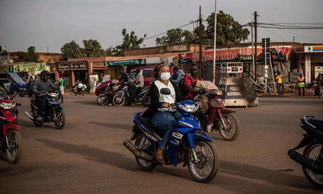 Μπουρκίνα Φάσο: Ο επικεφαλής της χούντας Ιμπραήμ Τραορέ απέπεμψε τον πρωθυπουργό