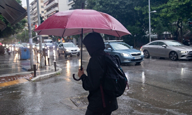 Καιρός: Τι ώρα θα βρέξει στην Αττική σήμερα