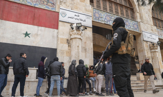 Συρία: Υποχωρεί ο στρατός του Άσαντ - Οι αντάρτες κατέλαβαν την πόλη Νταράα