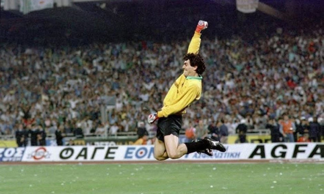 Νίκος Σαργκάνης: «Φάντομ», η τελευταία πτήση (vids+pics)