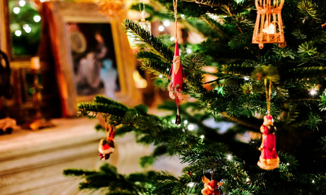 Πώς καθιερώθηκε το εμβληματικό σύμβολο των Χριστουγέννων