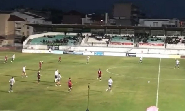 Γ Εθνική: Βίντεο από τη στιγμή που έπεσε κεραυνός και τραυμάτισε διαιτητή