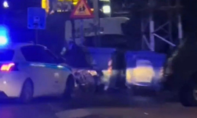 Κερατσίνι: Καταδίωξη μοτοποδηλάτου χωρίς φώτα από περιπολικό