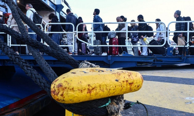 Ακτοπλοϊκά εισιτήρια: Μια «περιουσία» καλούνται να πληρώσουν οι οικογένειες για να ταξιδέψουν