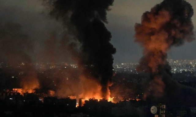 Το Ισραήλ σφυροκοπά στόχους στη Συρία μετά την πτώση Άσαντ - Ολονύχτιοι βομβαρδισμοί