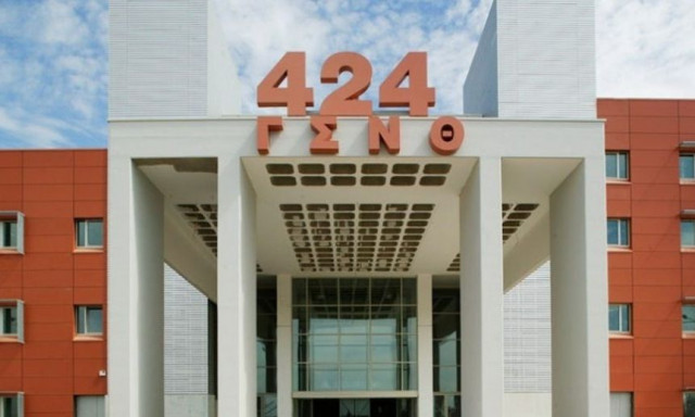 «Ως εδώ και μη παρέκει»: Γιατί ο Δένδιας «ξήλωσε» την ηγεσία του υγειονομικού