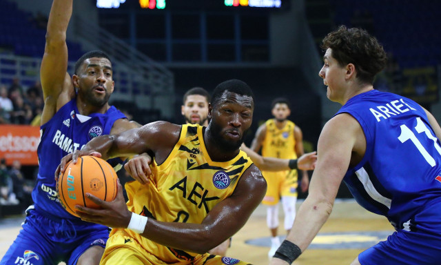 Αθλητικές μεταδόσεις: Πού θα δείτε το Μακάμπι Ραμάτ Γκαν - ΑΕΚ και το Champions League