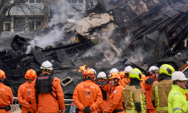 Χάγη: Έλληνας πολιτικός μηχανικός στα θύματα από κατάρρευση πολυκατοικίας - Ξεσπά η σύζυγός του