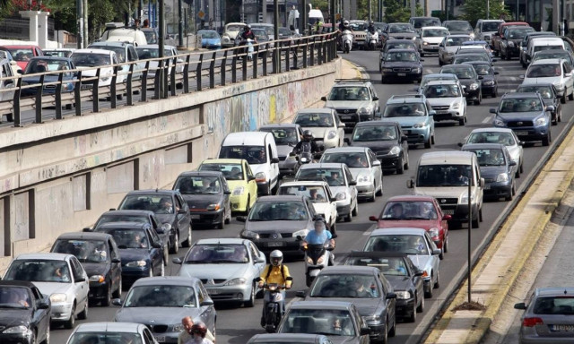 Τέλη κυκλοφορίας 2025: Καμία παράταση φέτος - Πότε λήγει η διορία - Πώς θα τα πληρώσετε σε δόσεις