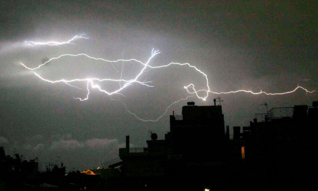 Καιρός: Έρχεται κακοκαιρία εξπρές τις επόμενες μέρες - Πού και πότε θα χτυπήσει