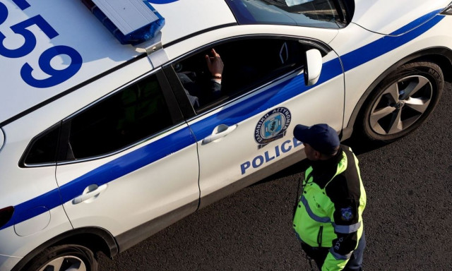 Kυκλοφοριακές ρυθμίσεις σε Ποσειδώνος και Βουλιαγμένης λόγω έργων