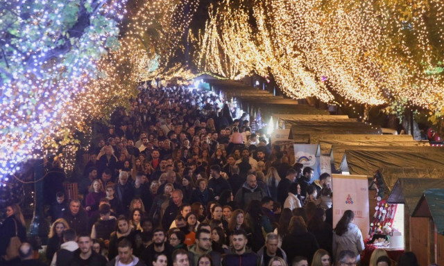 Πεδίον του Άρεως: Στο site του ΕΟΤ το χριστουγεννιάτικο χωριό της Περιφέρειας Αττικής