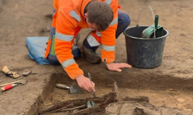 Αρχαιολόγοι ανακάλυψαν «θυσία όπλων» από την Εποχή του Σιδήρου