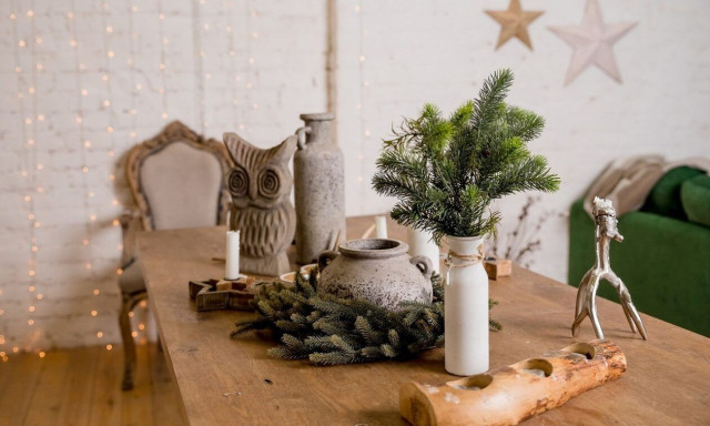 Το κόλπο της νοικοκυράς: Πώς πρέπει να καθαρίζετε τα κοσμήματα και μπιμπελό