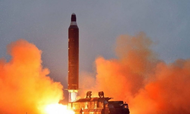 Η Ρωσία μετακινεί σε θέσεις εκτόξευσης δεκάδες κινητούς εκτοξευτές διηπειρωτικών πυρηνικών βλημάτων