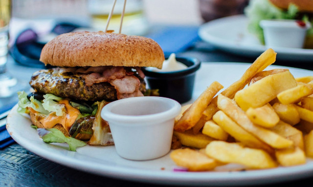 Θέλετε να αδυνατίσετε: Σταματήστε να τρώτε μετά από αυτήν την ώρα - Αδύνατον να πετύχει στην Ελλάδα