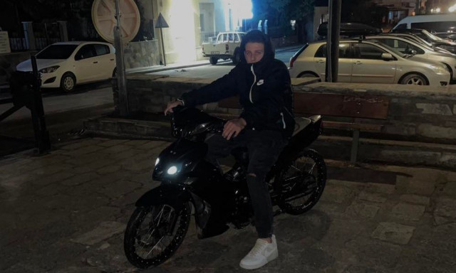 Βόλος: «Έμελλε να δω και το παιδί μου νεκρό στον δρόμο» - Συγκλονίζει ο πατέρας του 16χρονου Νίκου
