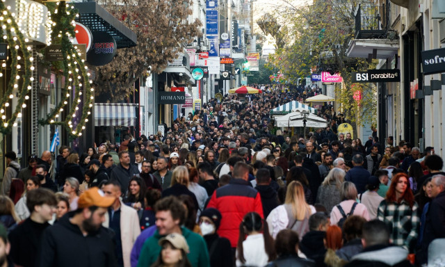 «Μπαράζ» πληρωμών τις επόμενες μέρες σε εργαζόμενους, συνταξιούχους και ευάλωτες κοινωνικές ομάδες