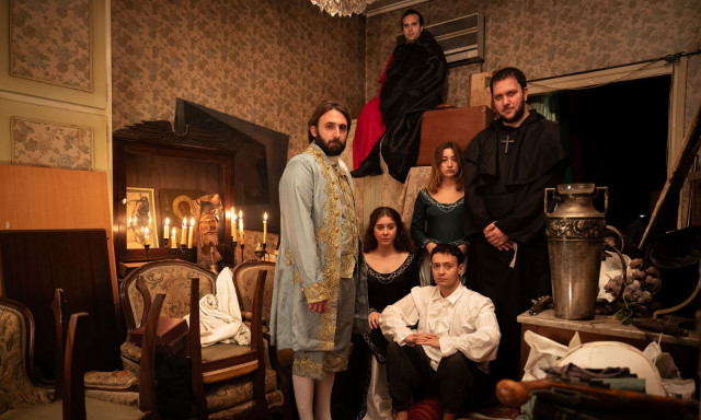 «Ο θάνατος του Μολιέρου»: Έρχεται το νέο έργο της βραβευμένης Κ4 Theater Groop