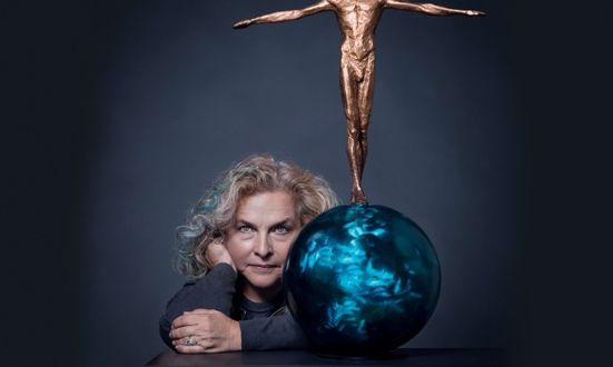 Παρουσιάστηκε το λεύκωμα της Αγγέλικας Κοροβέση «AGGELIKA KOROVESSI Γλυπτική / Sculpture»