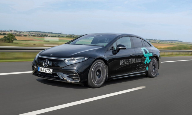 Mercedes: Έγκριση για αυτόνομη οδήγηση επιπέδου 3 με έως 95 χλμ./ώρα