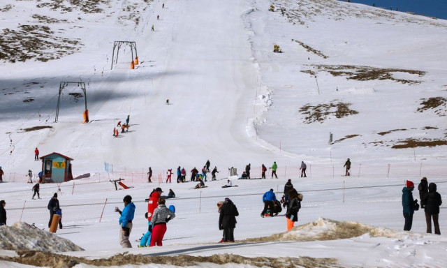 Χιονοθύελλα στο Καϊμάκτσαλαν - Έκλεισε το χιονοδρομικό κέντρο