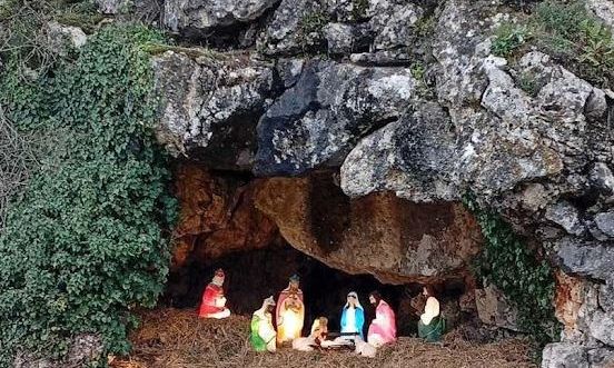 «Χριστός γεννάται δοξάστε» – Καθηγητής θεολογίας αναλύει τη Γέννηση του Χριστού