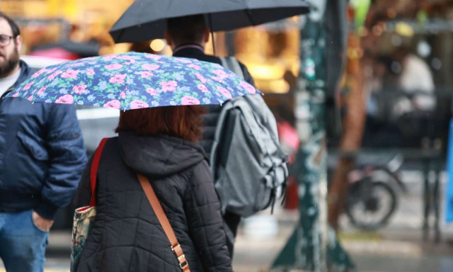 Καιρός: 48ωρο με καταιγίδες και χιόνια - Πού θα σημειωθούν τα πιο έντονα φαινόμενα