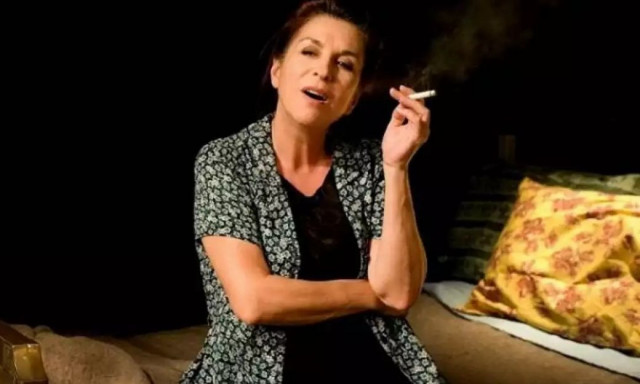 Νένα Μεντή: «Στη δεύτερη παράσταση της "Ευτυχίας Παπαγιαννοπούλου" έχασα τον ειρμό μου»