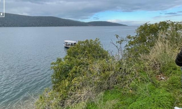 Αμφιλοχία: Αυτοκίνητο έπεσε στη θάλασσα - Νεκρός ο 27χρονος οδηγός