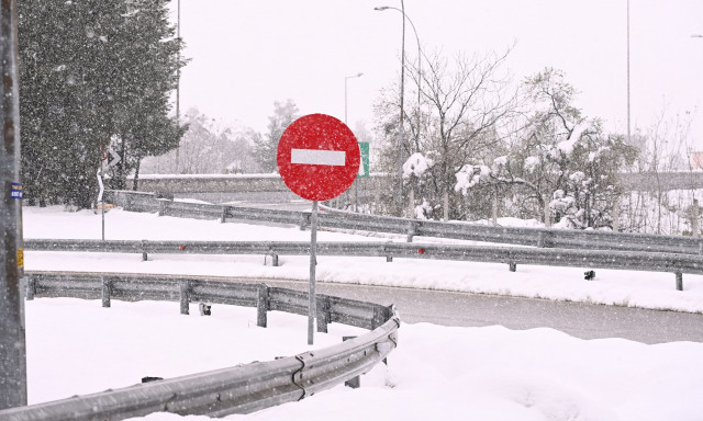 Καιρός: «Λευκή» προειδοποίηση Αρνιακού - Πότε έρχονται χιόνια στην Αττική