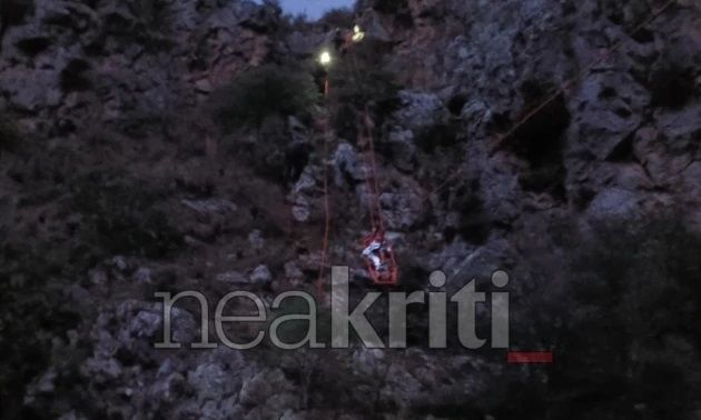 Κρήτη: Βίντεο από τη διάσωση της 33χρονης τουρίστριας  – Ήταν έγκυος και έχασε το παιδί