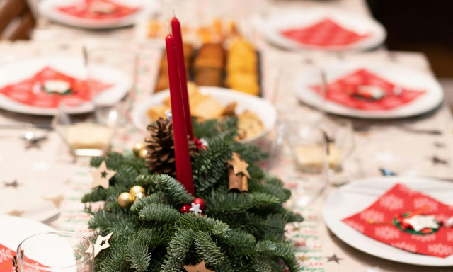 Χριστουγεννιάτικο τραπέζι: Αυξημένες οι τιμές στο κρέας - «Πικρά» τα μελομακάρονα