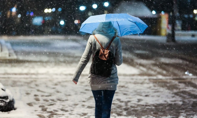 Έκτακτο Δελτίο ΕΜΥ: Ποιες περιοχές θα «χτυπήσουν» οι βροχές και οι χιονοπτώσεις τις επόμενες ώρες