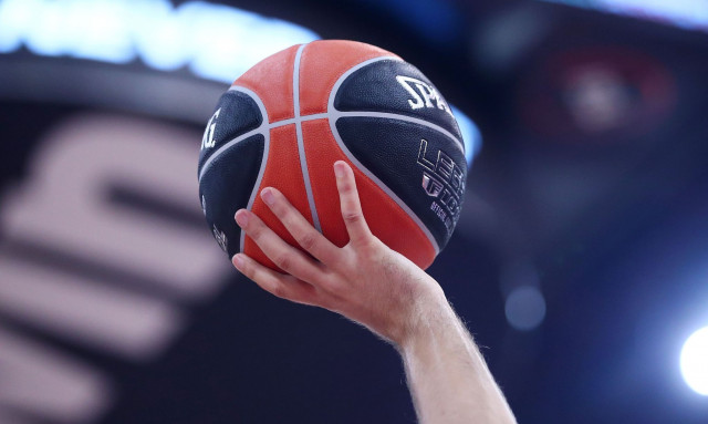 Αθλητικές μεταδόσεις: Λίγες επιλογές παραμονή Χριστουγέννων