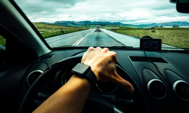 Τέλη κυκλοφορίας 2025: Αντίστροφη μέτρηση για τους οδηγούς - Ποιοι θα πληρώσουν τα διπλάσια