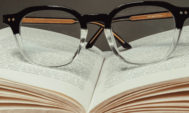 «Μου λες» της Αθήνας εναντίον «Με λες» της Θεσσαλονίκης: Ποιο είναι το σωστό και γιατί