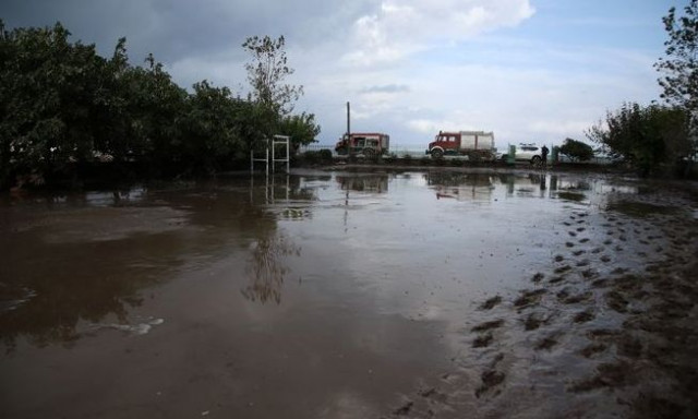 Κακοκαιρία Elena - Εύβοια: Δρόμοι ποτάμια, προβλήματα σε γέφυρες - Πού διεκόπη η κυκλοφορία
