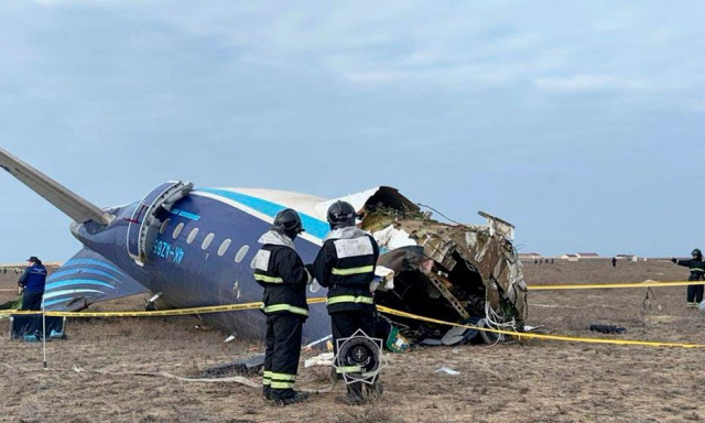 Καζακστάν: Μυστήριο με τη συντριβή του αεροσκάφους - Τα σενάρια που εξετάζουν οι Αρχές