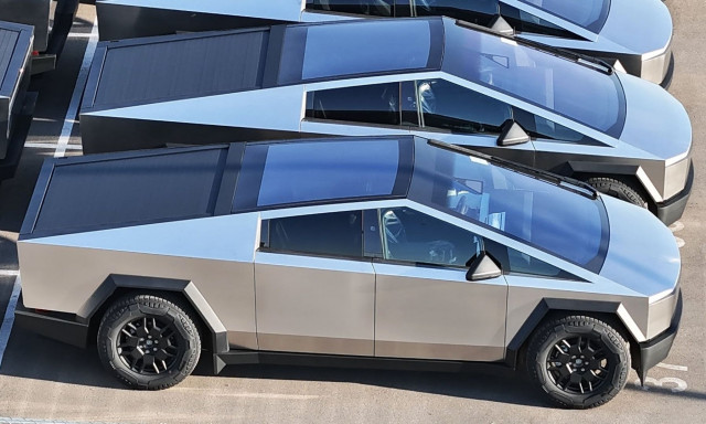Μπορεί ένα Tesla Cybertruck να χάνει λάδια;