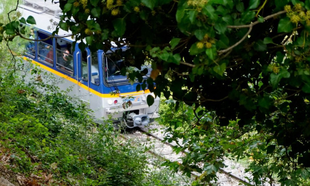 Οδοντωτός: Διακόπηκε η κυκλοφορία στη γραμμή Διακοπτό - Καλάβρυτα λόγω κατολισθήσεων