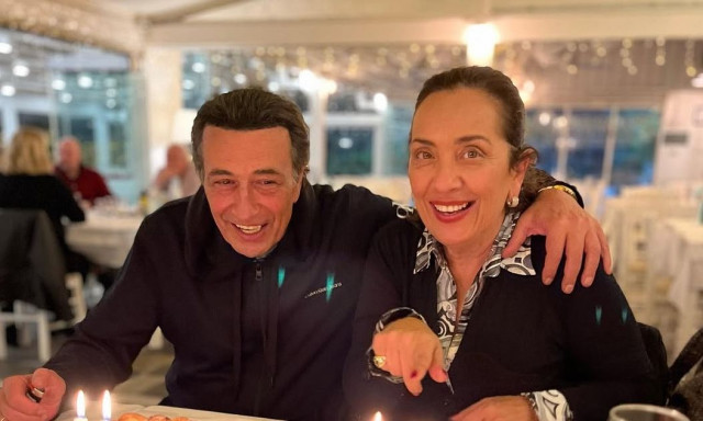 Επική ατάκα Αντύπα: «Διεκδικώ ακόμα ερωτικά τη γυναίκα μου - Η γριά κότα έχει το ζουμί»